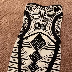 Black and white zig zag dress